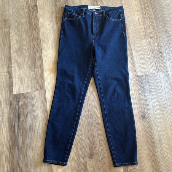 Soft Surroundings Ultimate Denim Straight Leg Stretch Jeans Dark Wash Size 10 - Picture 6 of 10